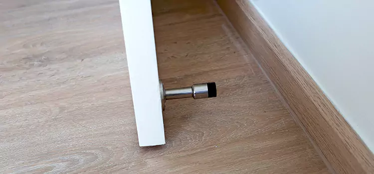 Magnetic Door Stop Integration Plateau-Mont-Royal